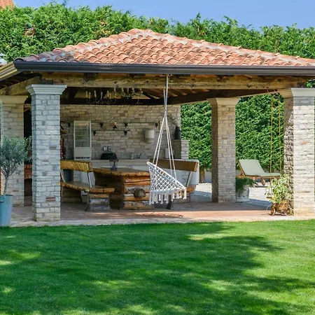 Villa Sara *